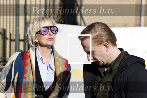 Amsterdam 28 februari 2022
Presentatie Hollandse 100 van Lymphe & Co op de jaap Eden baan.
Aanwezig oa Prins Bernhard jr Prinses Annette Simon Keizer Monique des Bouvrie zoon Jan des Bouvrie Benjamin Aslan Nino Wilkes Marichelle de Jong en David v d Noord. Monique en Jan des Bouvrie