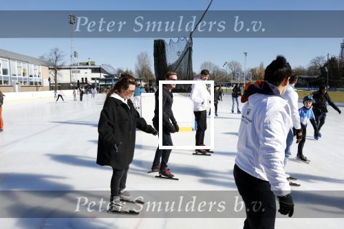 Amsterdam 28 februari 2022
Presentaie Hollandse 100 van Lymphe & Co op de jaap Eden baan.
Aanwezig oa Prins Bernhard jr Prinses Annette Simon Keizer Monique des Bouvrie zoon Jan des Bouvrie Benjamin Aslan Nino Wilkes Marichelle de Jong en David v d Noord.