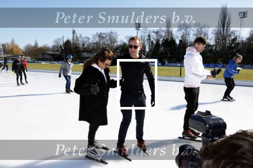 Amsterdam 28 februari 2022
Presentaie Hollandse 100 van Lymphe & Co op de jaap Eden baan.
Aanwezig oa Prins Bernhard jr Prinses Annette Simon Keizer Monique des Bouvrie zoon Jan des Bouvrie Benjamin Aslan Nino Wilkes Marichelle de Jong en David v d Noord.
