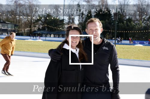 Amsterdam 28 februari 2022
Presentaie Hollandse 100 van Lymphe & Co op de jaap Eden baan.
Aanwezig oa Prins Bernhard jr Prinses Annette Simon Keizer Monique des Bouvrie zoon Jan des Bouvrie Benjamin Aslan Nino Wilkes Marichelle de Jong en David v d Noord.
