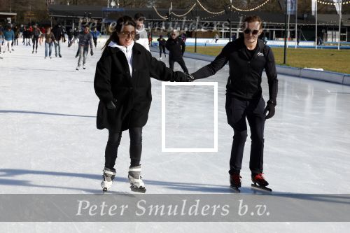 Amsterdam 28 februari 2022
Presentaie Hollandse 100 van Lymphe & Co op de jaap Eden baan.
Aanwezig oa Prins Bernhard jr Prinses Annette Simon Keizer Monique des Bouvrie zoon Jan des Bouvrie Benjamin Aslan Nino Wilkes Marichelle de Jong en David v d Noord.