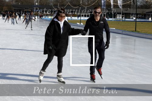 Amsterdam 28 februari 2022
Presentaie Hollandse 100 van Lymphe & Co op de jaap Eden baan.
Aanwezig oa Prins Bernhard jr Prinses Annette Simon Keizer Monique des Bouvrie zoon Jan des Bouvrie Benjamin Aslan Nino Wilkes Marichelle de Jong en David v d Noord.