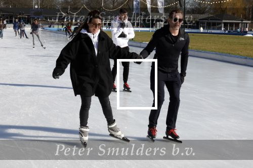 Amsterdam 28 februari 2022
Presentaie Hollandse 100 van Lymphe & Co op de jaap Eden baan.
Aanwezig oa Prins Bernhard jr Prinses Annette Simon Keizer Monique des Bouvrie zoon Jan des Bouvrie Benjamin Aslan Nino Wilkes Marichelle de Jong en David v d Noord.
