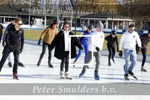 Amsterdam 28 februari 2022
Presentaie Hollandse 100 van Lymphe & Co op de jaap Eden baan.
Aanwezig oa Prins Bernhard jr Prinses Annette Simon Keizer Monique des Bouvrie zoon Jan des Bouvrie Benjamin Aslan Nino Wilkes Marichelle de Jong en David v d Noord.