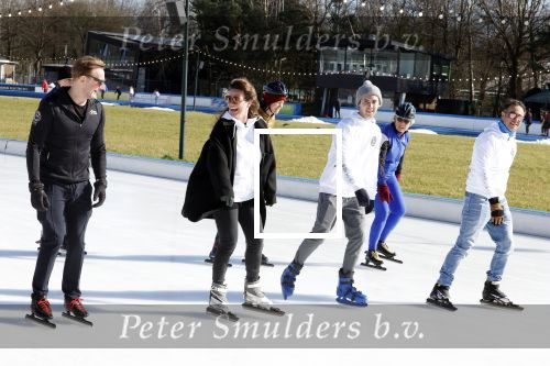 Amsterdam 28 februari 2022
Presentaie Hollandse 100 van Lymphe & Co op de jaap Eden baan.
Aanwezig oa Prins Bernhard jr Prinses Annette Simon Keizer Monique des Bouvrie zoon Jan des Bouvrie Benjamin Aslan Nino Wilkes Marichelle de Jong en David v d Noord.