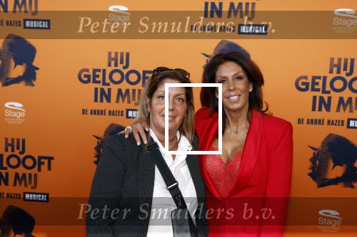 Apeldoorn 27 februari 2022
Premiere Hij gelooft in mij .
Rachel Hazes met haar zus Els Hofland