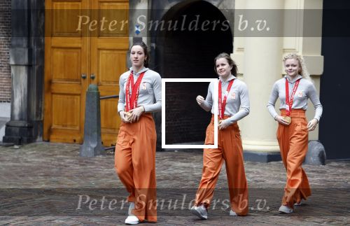 Den Haag 22 februari 2022
De nederlandse medaille winnaars zijn te gast van Premier Mark Rutte voor een lunch in de ridderzaal.
Aanwezig oa Irene Schouten Suzanne Schulting Ireen Wust Thomas Krol Antoinette de Jong Marijke Groenewoud Selma Poutsma Yara v kerkhof Xandra Velzeboer Kimberley Bos Patrick Roest en Kjeld Nuis
