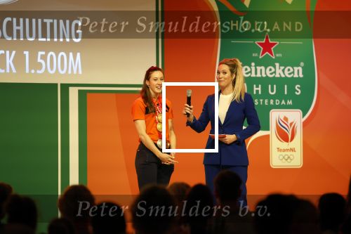 Schiphol 21 februari 2022
De olympische sporters en medaille winnaars komen terug uit Peking en worden gehuldigd in het Hilton Hotel. Helene Hendriks en Suzanne Schulting