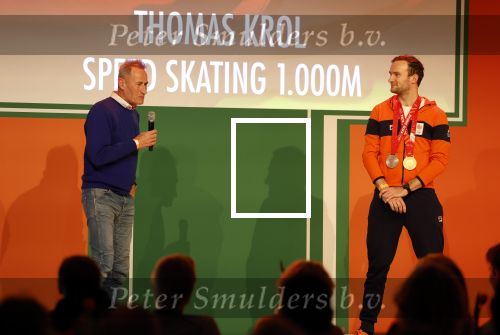 Schiphol 21 februari 2022
De olympische sporters en medaille winnaars komen terug uit Peking en worden gehuldigd in het Hilton Hotel. Thomas Krol met zijn vader