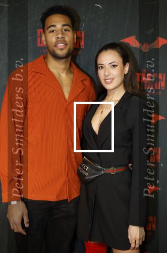Amsterdam 28 februari 2022
Premiere Batman in Pathe Arena .
Zoe Ivory met vriend Julius Clay v Sauers
