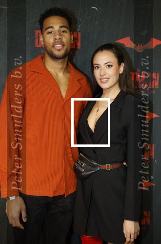 Amsterdam 28 februari 2022
Premiere Batman in Pathe Arena .
Zoe Ivory met vriend Julius Clay v Sauers
