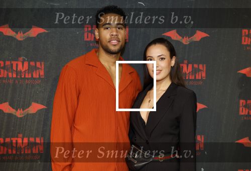 Amsterdam 28 februari 2022
Premiere Batman in Pathe Arena .
Zoe Ivory met vriend Julius Clay v Sauers