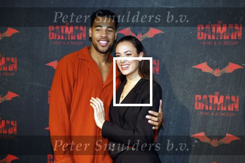 Amsterdam 28 februari 2022
Premiere Batman in Pathe Arena .
Zoe Ivory met vriend Julius Clay v Sauers