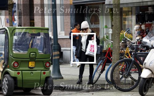 Amsterdam 8 maart 2023
Connie Witteman aan het winkelen in Amsterdam zuid