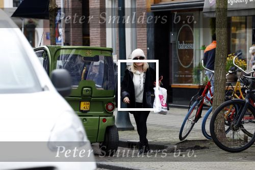 Amsterdam 8 maart 2023
Connie Witteman aan het winkelen in Amsterdam zuid