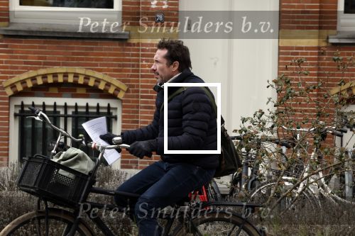 Amsterdam 8 maart 2023
Jacob Derwig leert zijn teksten terwijl hij door Amsterdam zuid fietst
