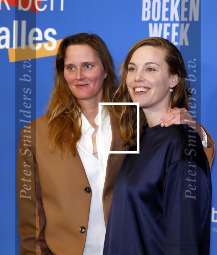 Amsterdam 10 maart 2023
Boekenbal 2023 in de schouwburg van Amsterdam.
Maartje Wortel met vriendin Femke Heemskerk