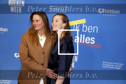 Amsterdam 10 maart 2023
Boekenbal 2023 in de schouwburg van Amsterdam.
Maartje Wortel met vriendin Femke Heemskerk