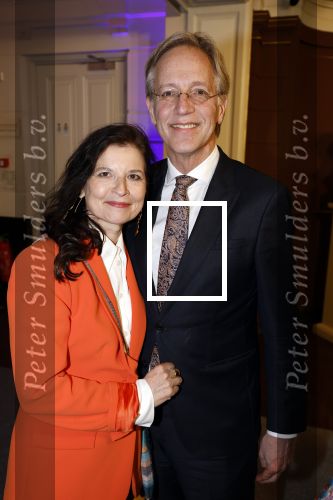 Amsterdam 10 maart 2023
Boekenbal 2023 in de schouwburg van Amsterdam.
Robbert Dijkgraaf met zijn vrouw