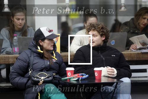 Amsterdam 8 maart 2023
Soy Kroon en Tina de Bruin op terras in Amsterdam zuid
