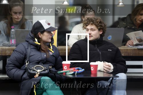 Amsterdam 8 maart 2023
Soy Kroon en Tina de Bruin op terras in Amsterdam zuid