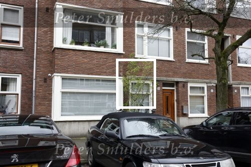 Amsterdam 8 maart 2023
Thierry Baudet zijn nieuwe huis wordt inmiddels met meerdere camera\'s in de straat beveiligd.