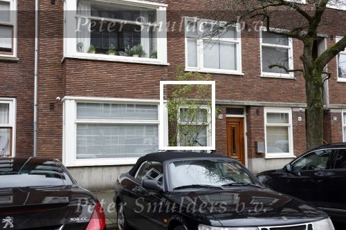Amsterdam 8 maart 2023
Thierry Baudet zijn nieuwe huis wordt inmiddels met meerdere camera\'s in de straat beveiligd.