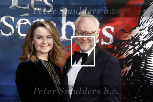 Amsterdam 5 maart 2023
Premiere les Miserables in Carre.
Ad Knippels met zijn partner