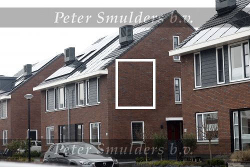 Wilnis 16 februari 2023
Andre Hazes krijgt de sleutel van zijn nieuwe huis nadat hij bij de Notaris is geweest.
Zij PAen neef Djarno waren er ook bij .