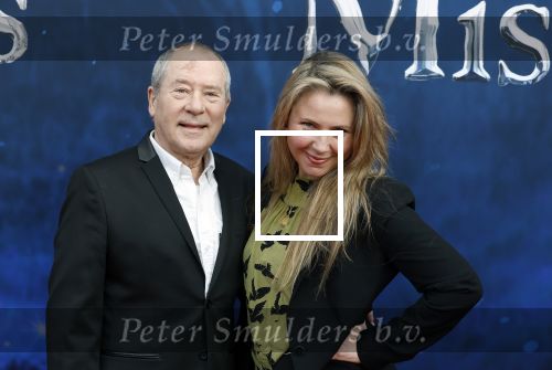 Amsterdam 5 maart 2023
Premiere les Miserables in Carre.
Bill v Dijk en zijn dochter Nova v Dijk