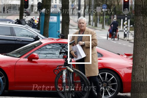 Amsterdam 4 maart 2023
Bram Moszkowicz doet boodschappen in Amsterdam zuid