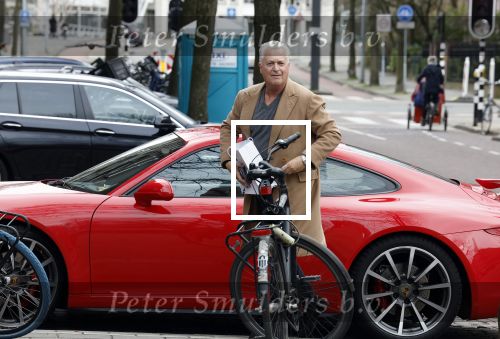 Amsterdam 4 maart 2023
Bram Moszkowicz doet boodschappen in Amsterdam zuid