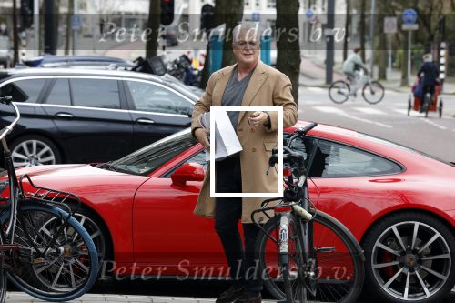 Amsterdam 4 maart 2023
Bram Moszkowicz doet boodschappen in Amsterdam zuid