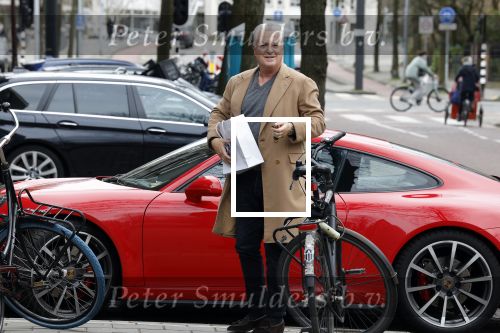 Amsterdam 4 maart 2023
Bram Moszkowicz doet boodschappen in Amsterdam zuid