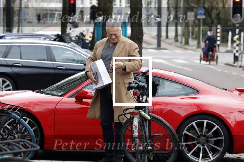 Amsterdam 4 maart 2023
Bram Moszkowicz doet boodschappen in Amsterdam zuid