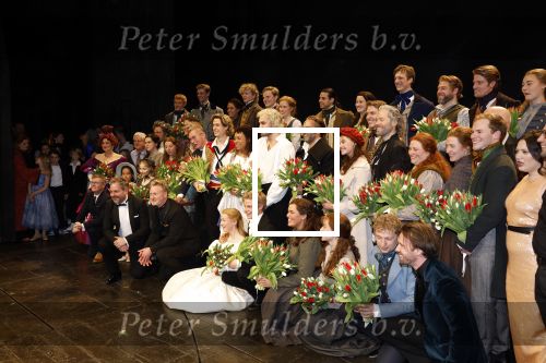 Amsterdam 5 maart 2023
Premiere les Miserables in Carre.
cast met  oa Milan van Waardenburg  Vajen v d Bosch Freek Bartels . 
Cameron Mackintosch kwam ook kijken