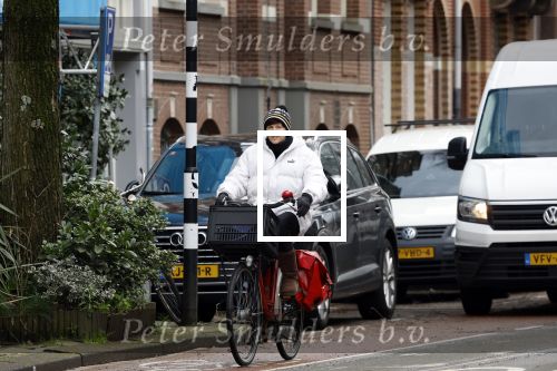 Amsterdam, 13 maart 2023
Chazia Mourali op de fiets in Amsterdam