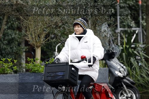 Amsterdam, 13 maart 2023
Chazia Mourali op de fiets in Amsterdam