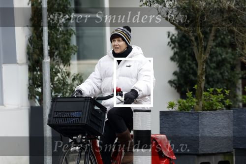Amsterdam, 13 maart 2023
Chazia Mourali op de fiets in Amsterdam