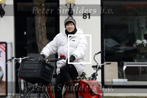Amsterdam, 13 maart 2023
Chazia Mourali op de fiets in Amsterdam