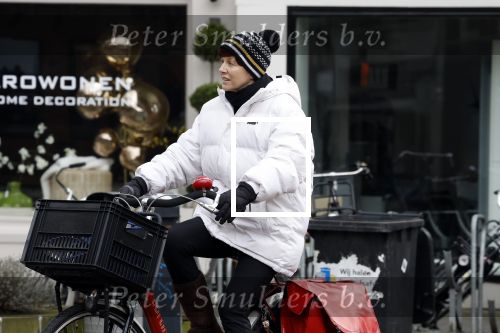 Amsterdam, 13 maart 2023
Chazia Mourali op de fiets in Amsterdam