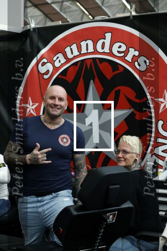Amsterdam 18 februari 2023
Dean saunders met tatoo shop  op de huishoudbeurs in de rai