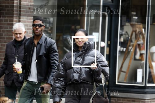 Laren 18 februari 2023
Denzel Slager en Famke Louise in het centrum van Laren