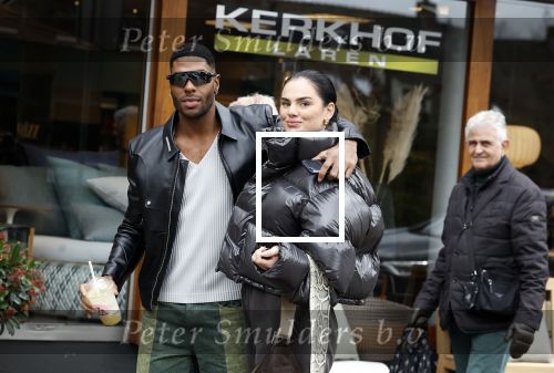 Laren 18 februari 2023
Denzel Slager en Famke Louise in het centrum van Laren
