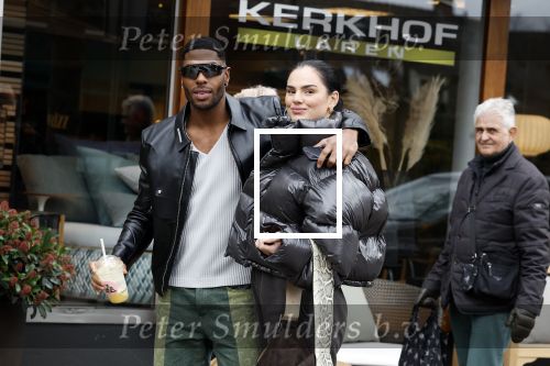 Laren 18 februari 2023
Denzel Slager en Famke Louise in het centrum van Laren