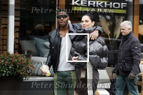 Laren 18 februari 2023
Denzel Slager en Famke Louise in het centrum van Laren