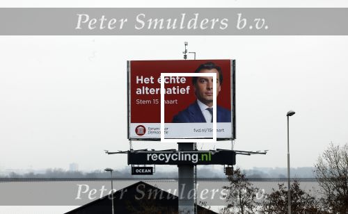 Alkmaar 9 maart 2023
Thierry Baudet op abri van Porum voor democratie bij Alkmaar