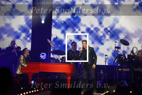 Amsterdam 11 maart 2023
Holland zingt Hazes in het ziggo dome.
Jeroen v d Boom Samantha Steenwijk Waylon Karsu John de Bever Og3ne Gerard Joling en Jamai maken er een geweldige show van .
Gasten aanwezig oa Rachel Hazes Wesley Sneijder en Guido den Aantrekker met zijn vrouw Tiffany.