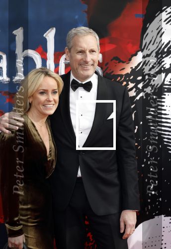 Amsterdam 5 maart 2023
Premiere les Miserables in Carre.
Gert Verhulst met zijn vrouw