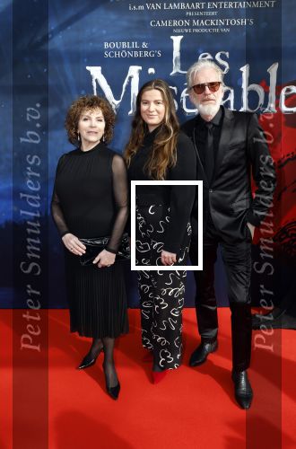 Amsterdam 5 maart 2023
Premiere les Miserables in Carre.
Henriette Tol met haar partner Rob Snoek en dochter Louise